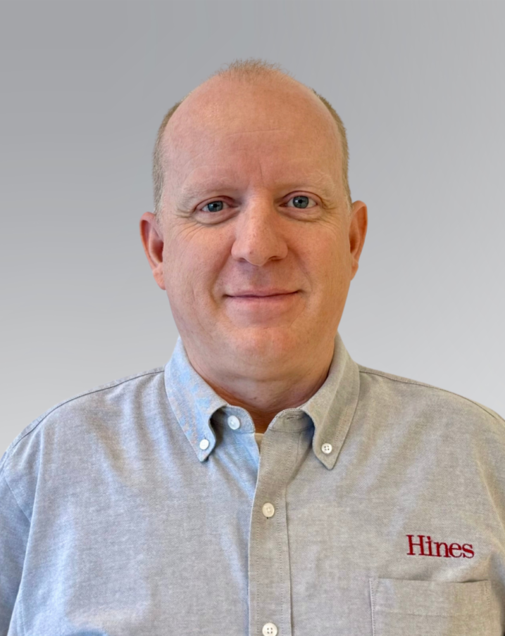 Tom Hartford Headshot.png